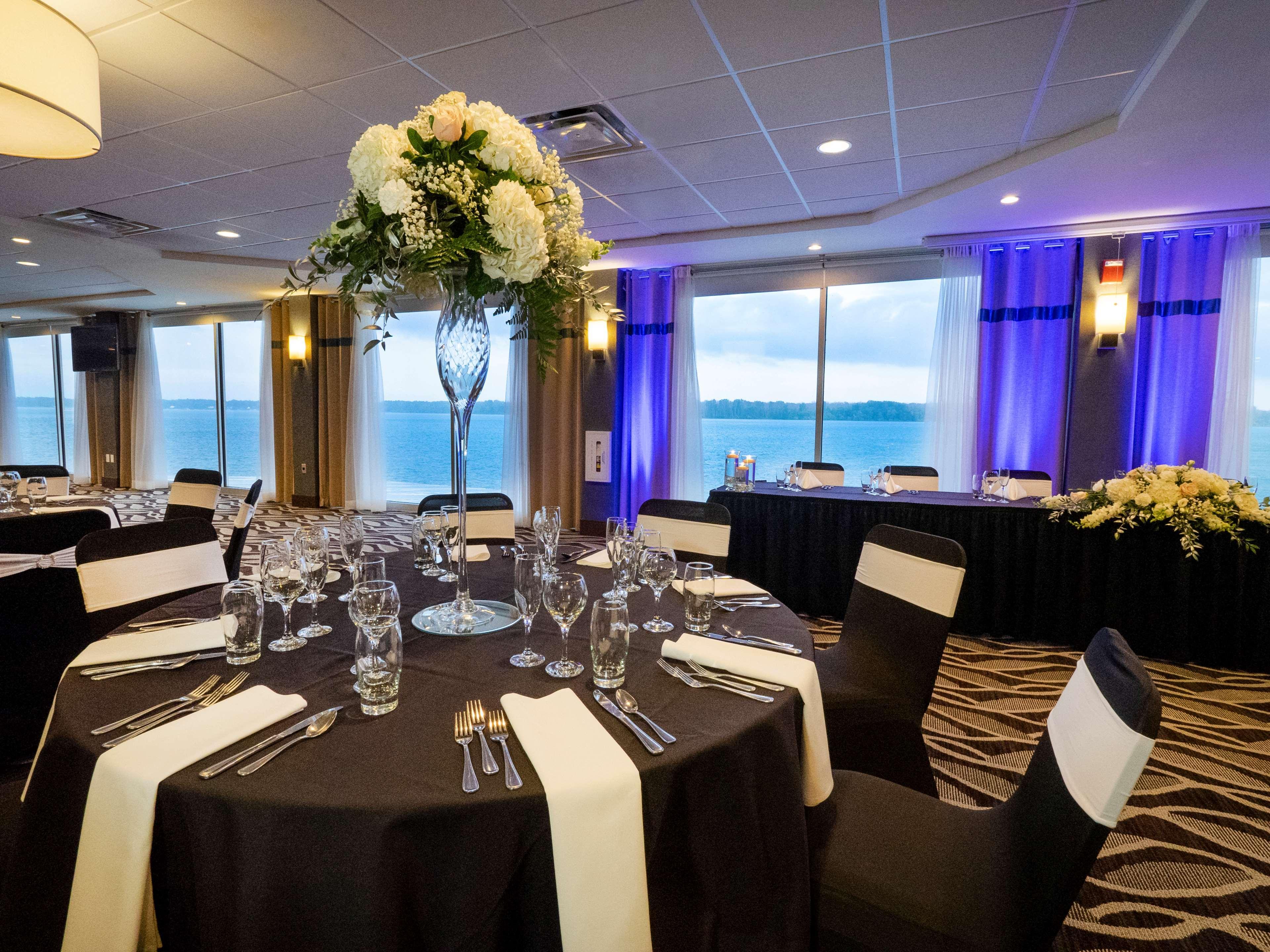 Crowne Plaza Niagara Falls Ny - Riverside By Ihg المرافق الصورة